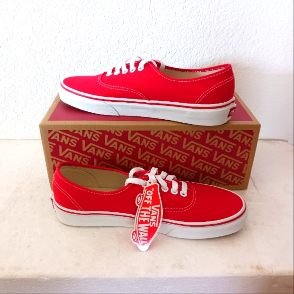 Vans - Picture 2 of 4